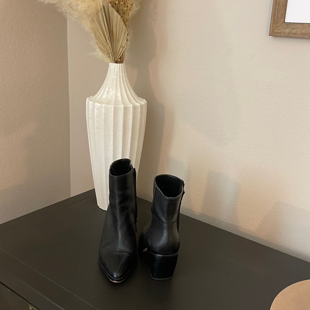 Enzo must have boots